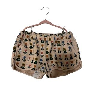Siaomimi Ecru Floral Cream Pull On Gym Shorts Size 12 NWT